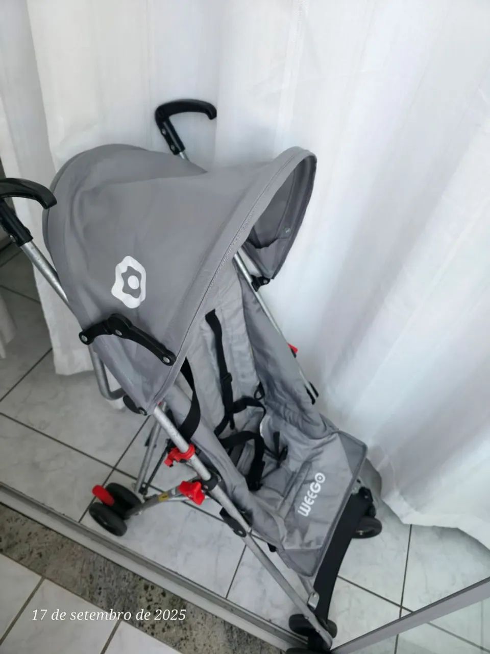 CARRINHO DE BEBÊ GUARDA CHUVA