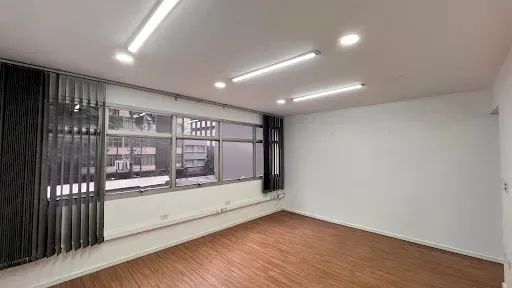 Sala Comercial Reformada - Próximo ao Metrô Brigadeiro - Foto 6