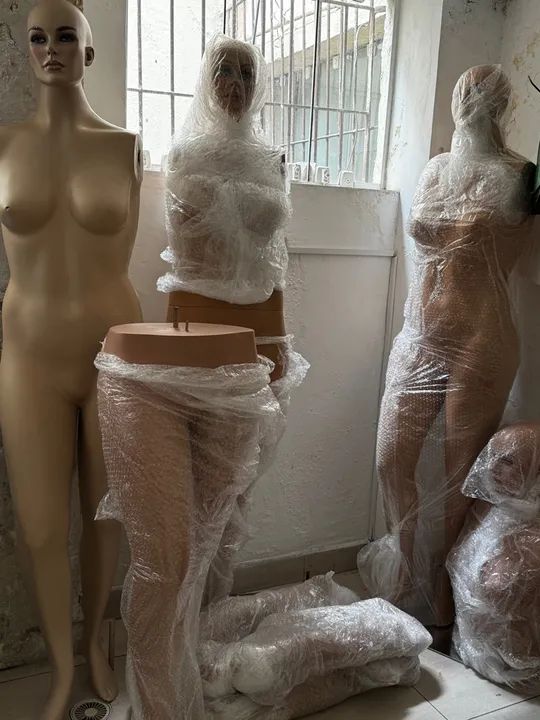 Manequins de vitrine - feminino