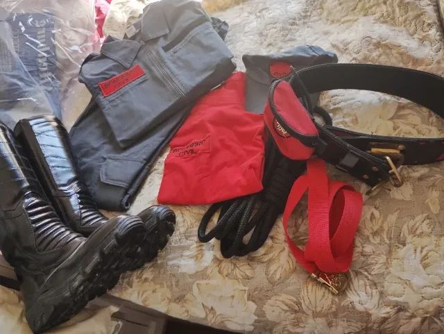 Farda de bombeiro civil feminina completa (nova)