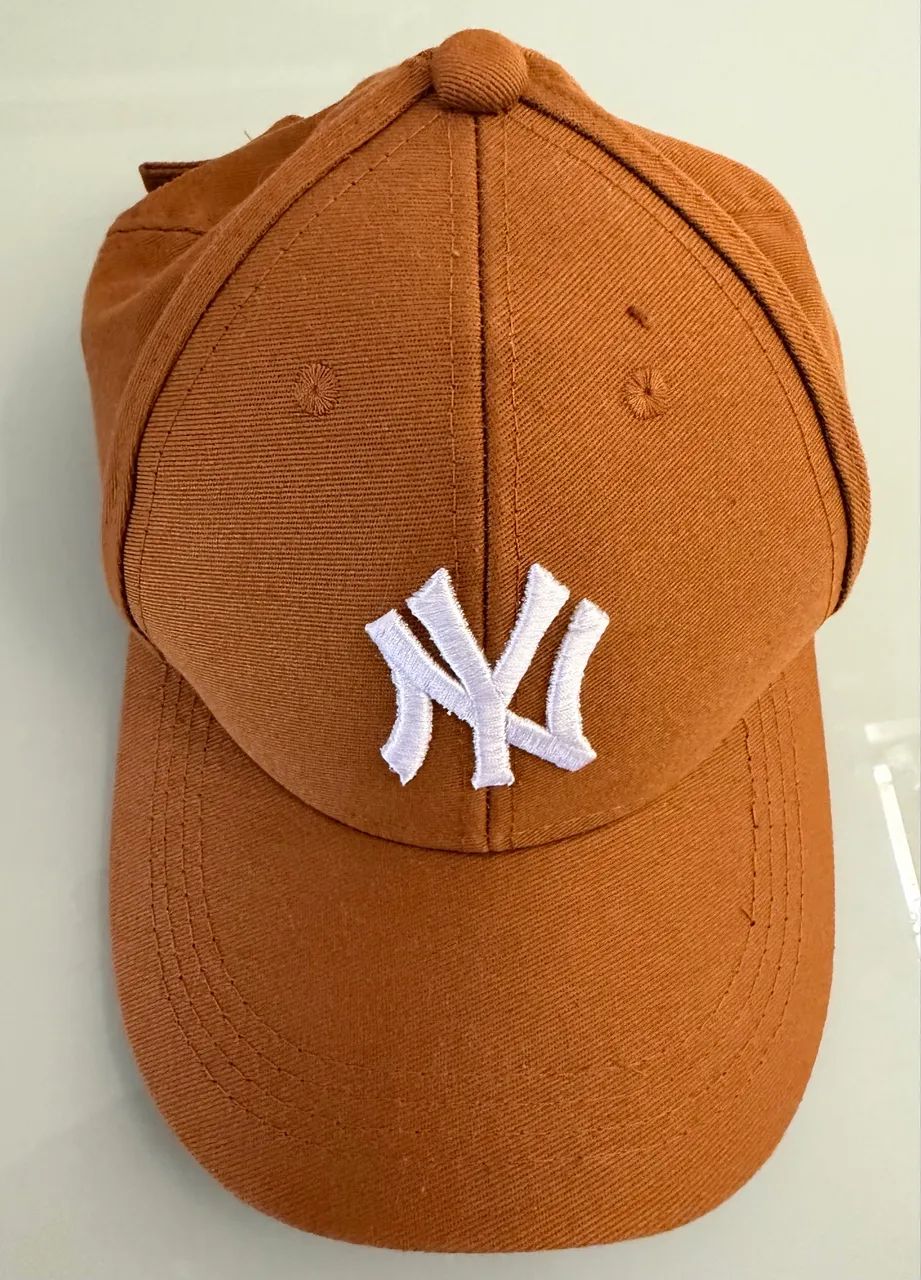 Boné Aba Curva NY New York Yankess Trucker Caramelo