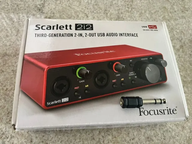 Focusrite Scarlett 2i2 - 3ª Geração