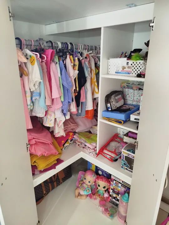 Cama infantil acoplada com armário e escrivaninha  - Foto 3