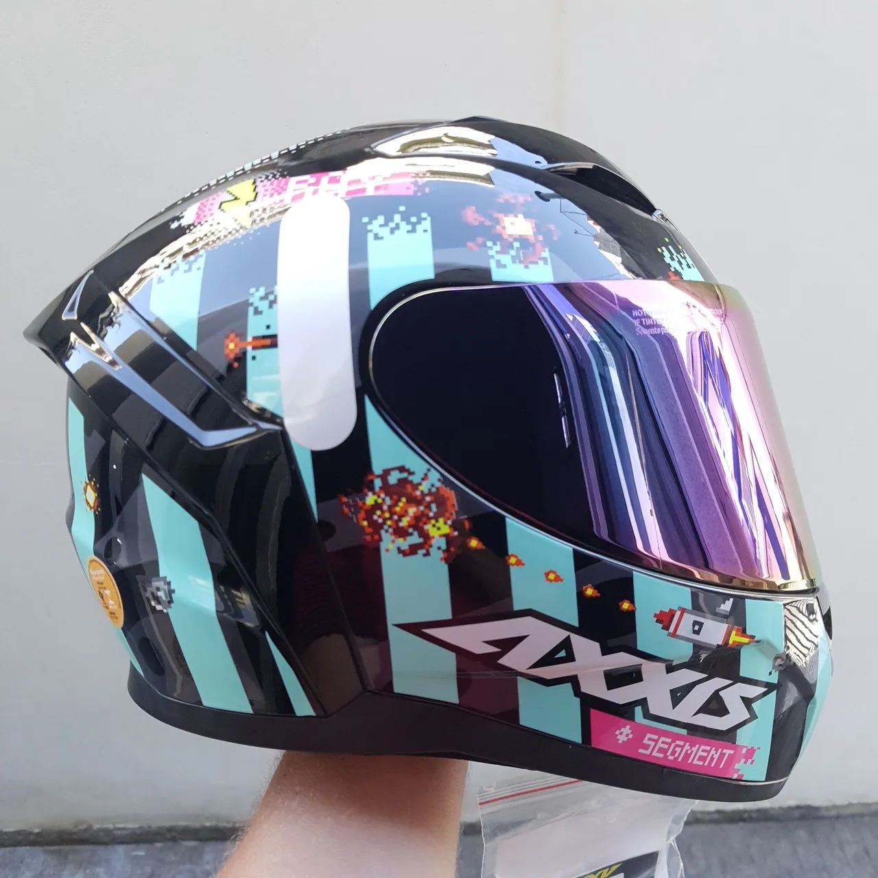 Capacete axxis segment Chama que tem promoção 