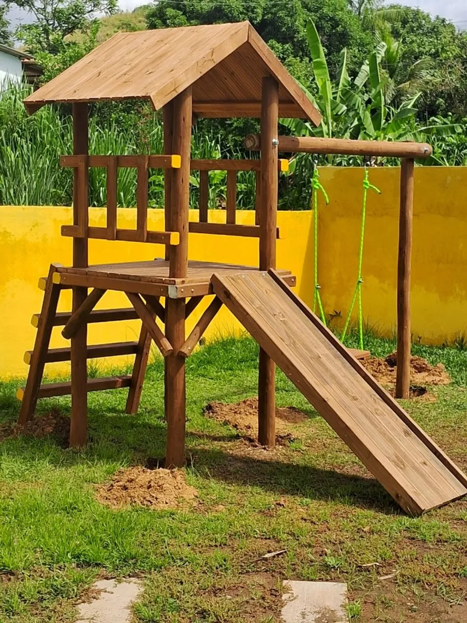 Parquinhos infantil em buzios. Playgrounds em cabo frio
