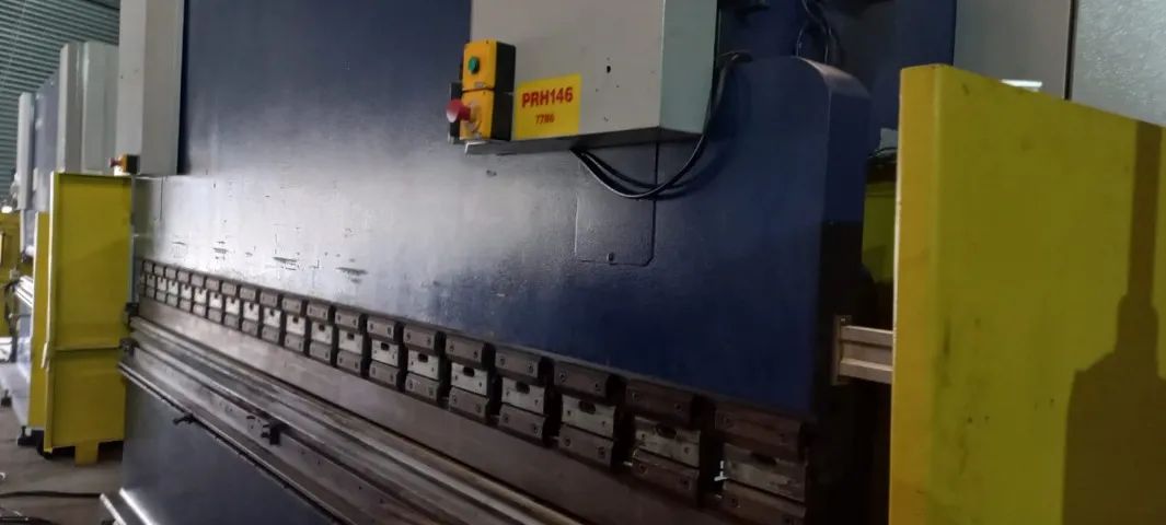 PRENSA DOBRADEIRA HIDRAULICA DURMA E40300 - Foto 2