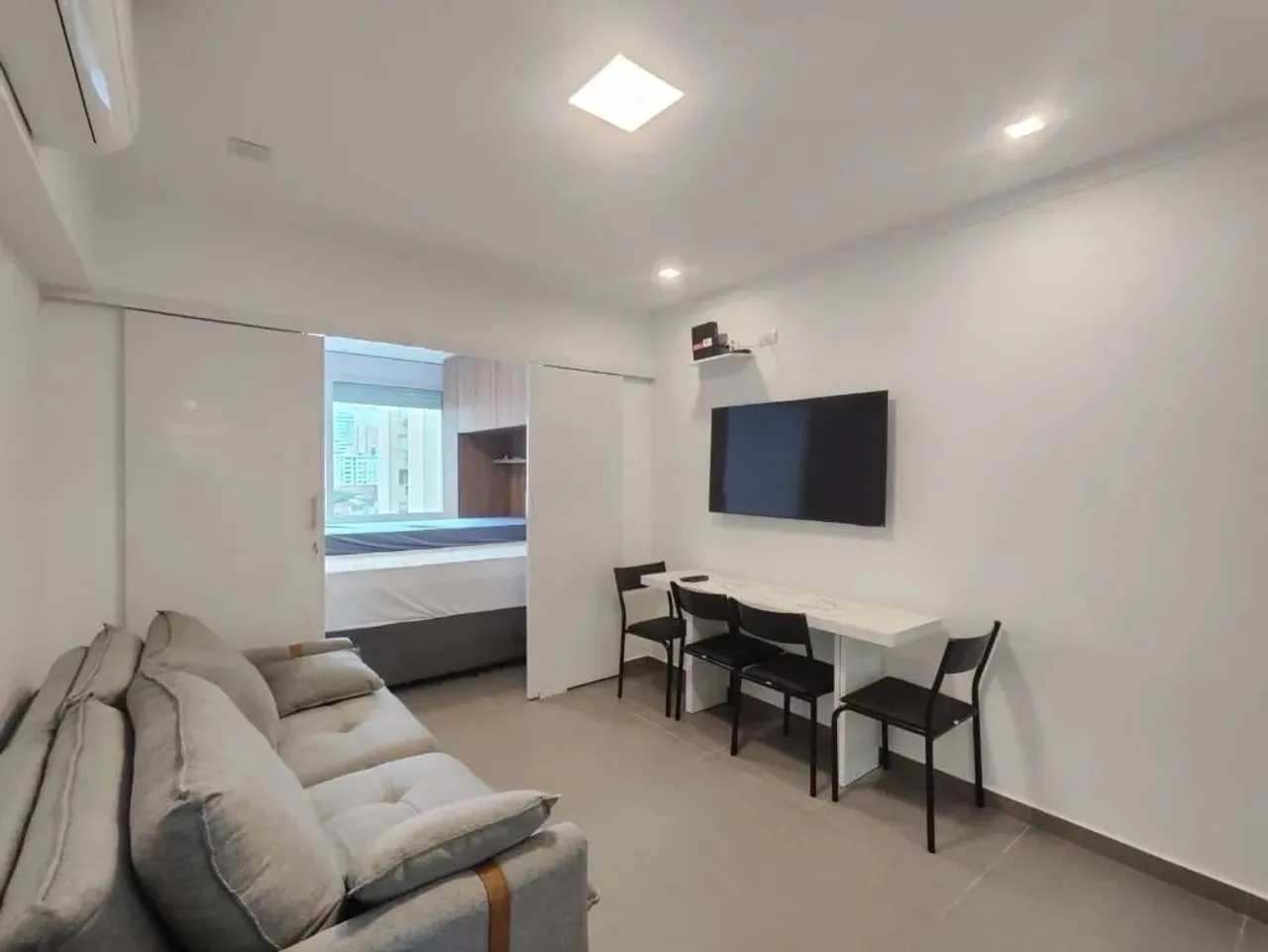 Sala living, com 1 dormitório à venda no Gonzaga - Santos/SP