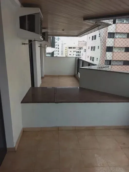 Apartamento 3 Quartos de 132m2 em Itapuã. /