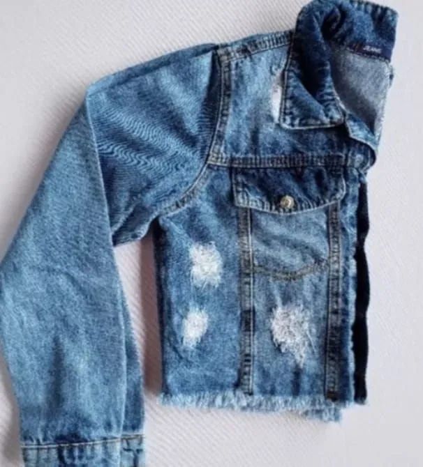 Jaqueta Jeans feminina Cropped Destroyed - Foto 3