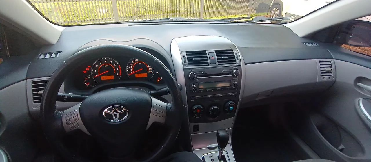 Toyota Corolla GLI 1.8 Flex 16V Aut. 2014 - Foto 6