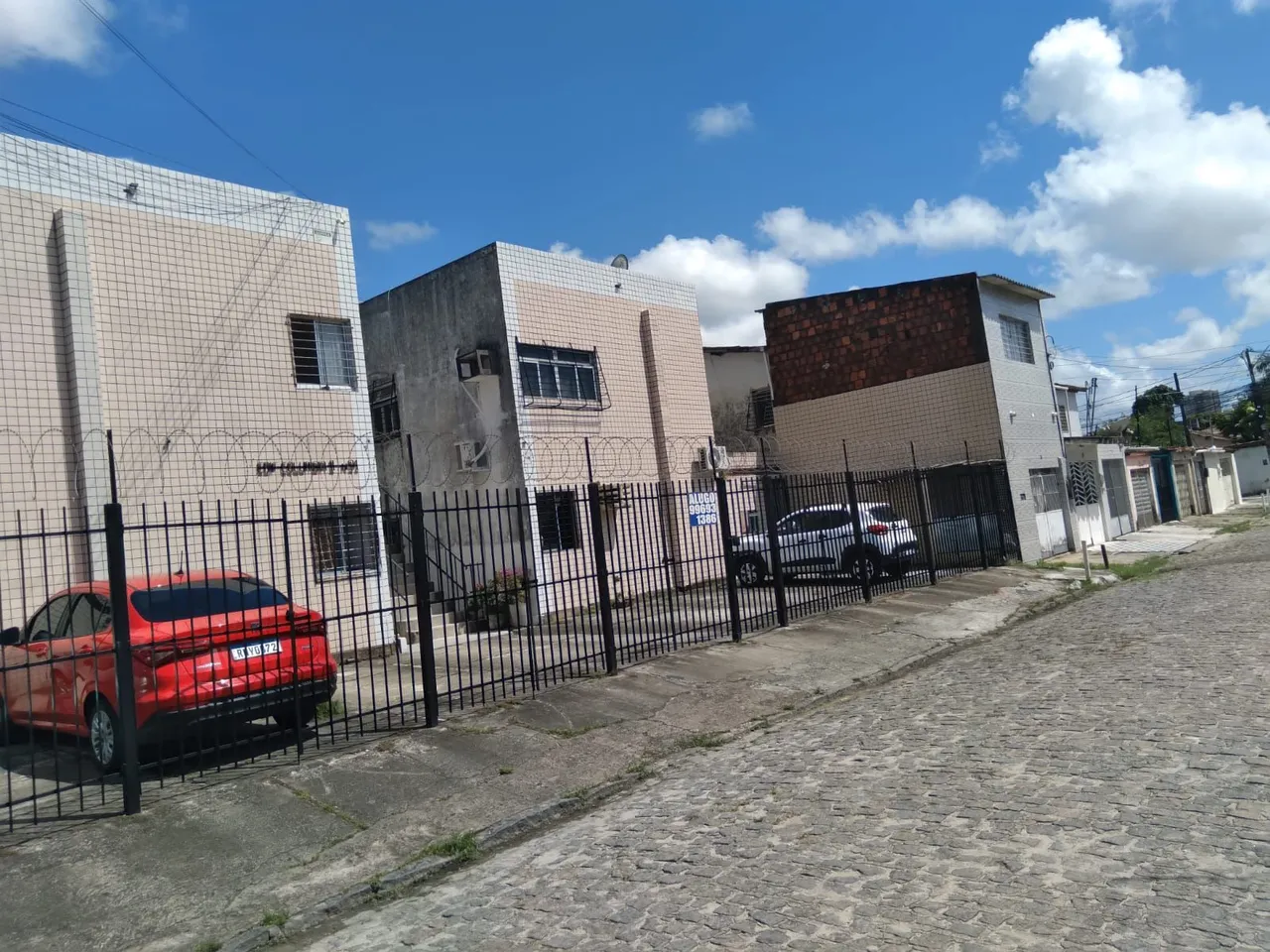 Apartamento na Iputinga 1 andar qtos , próximo a FAV, Rua São Mateus.