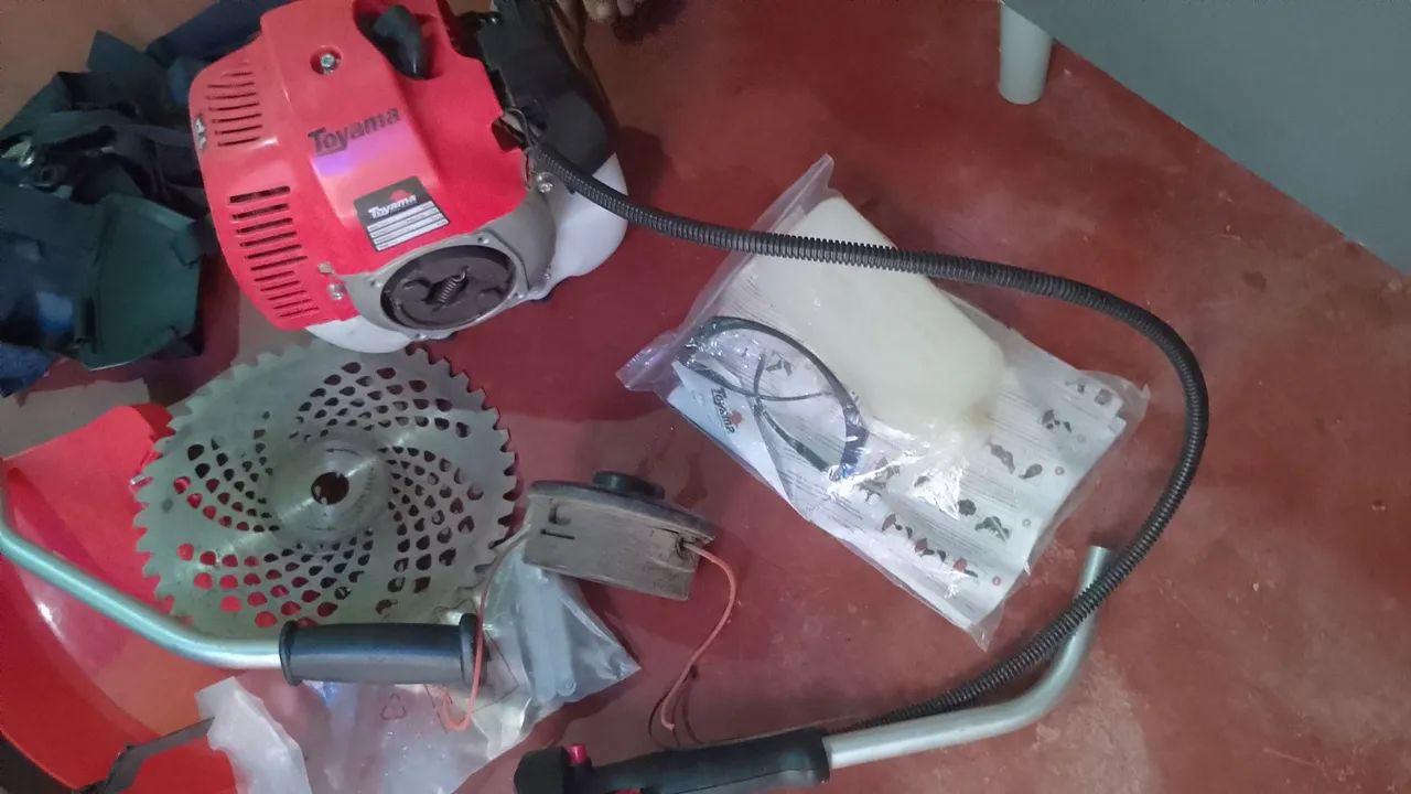 Roçadeira Toyama - Foto 2