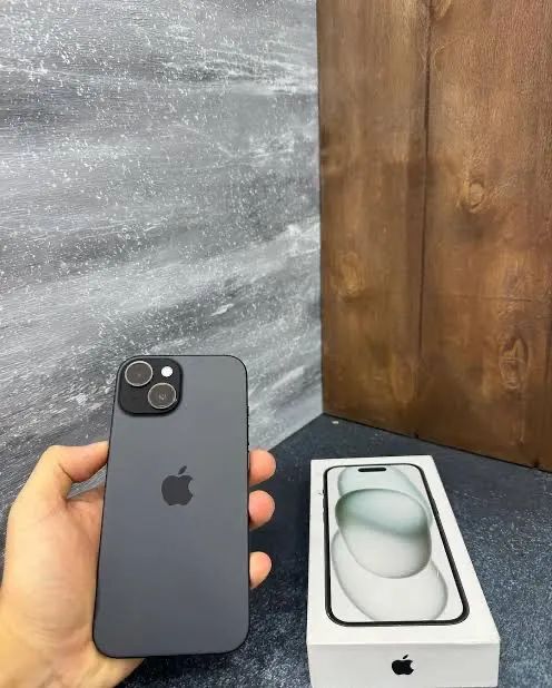 iPhone 15 128g black semi novo l(ACEITO TROCA) - Celulares e