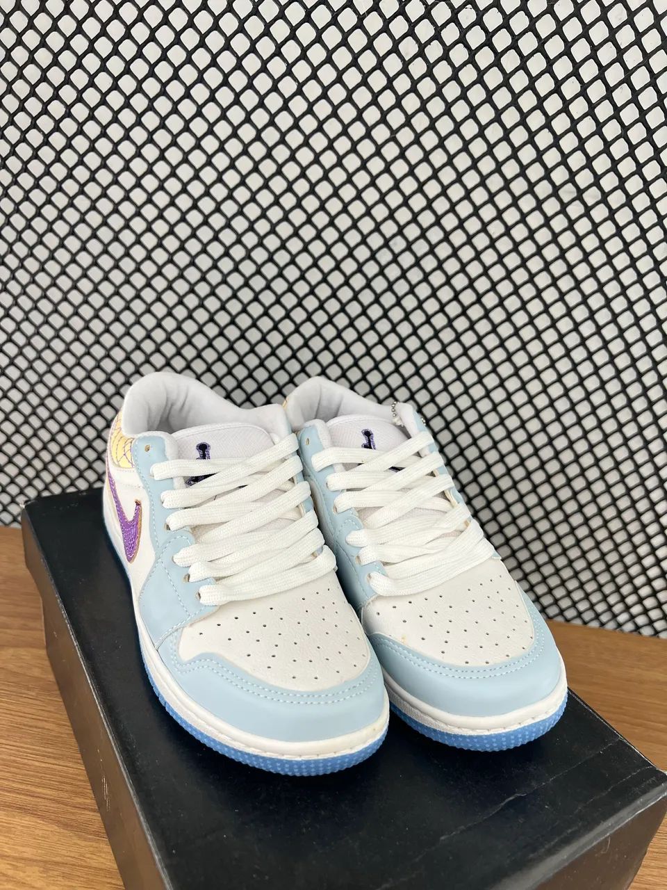 Tênis Air Jordan 1 Low Feminino promoção de Natal  - Foto 5