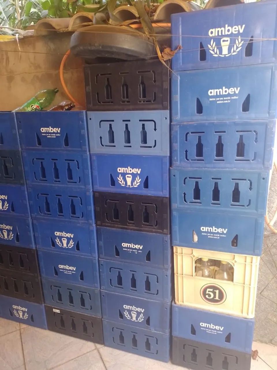 Caixas de cerveja AmBev 