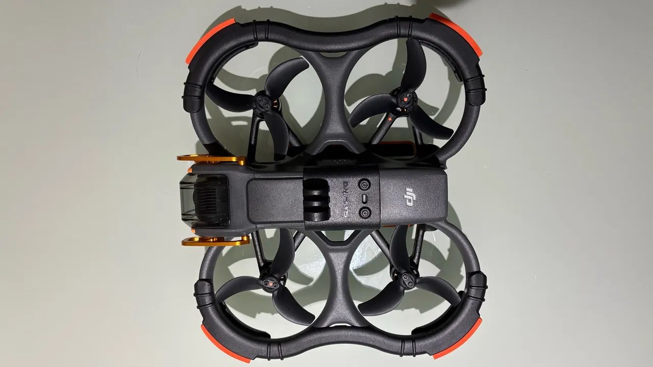 DJI AVATA 2 E 3 BATERIAS + HUB - Foto 3