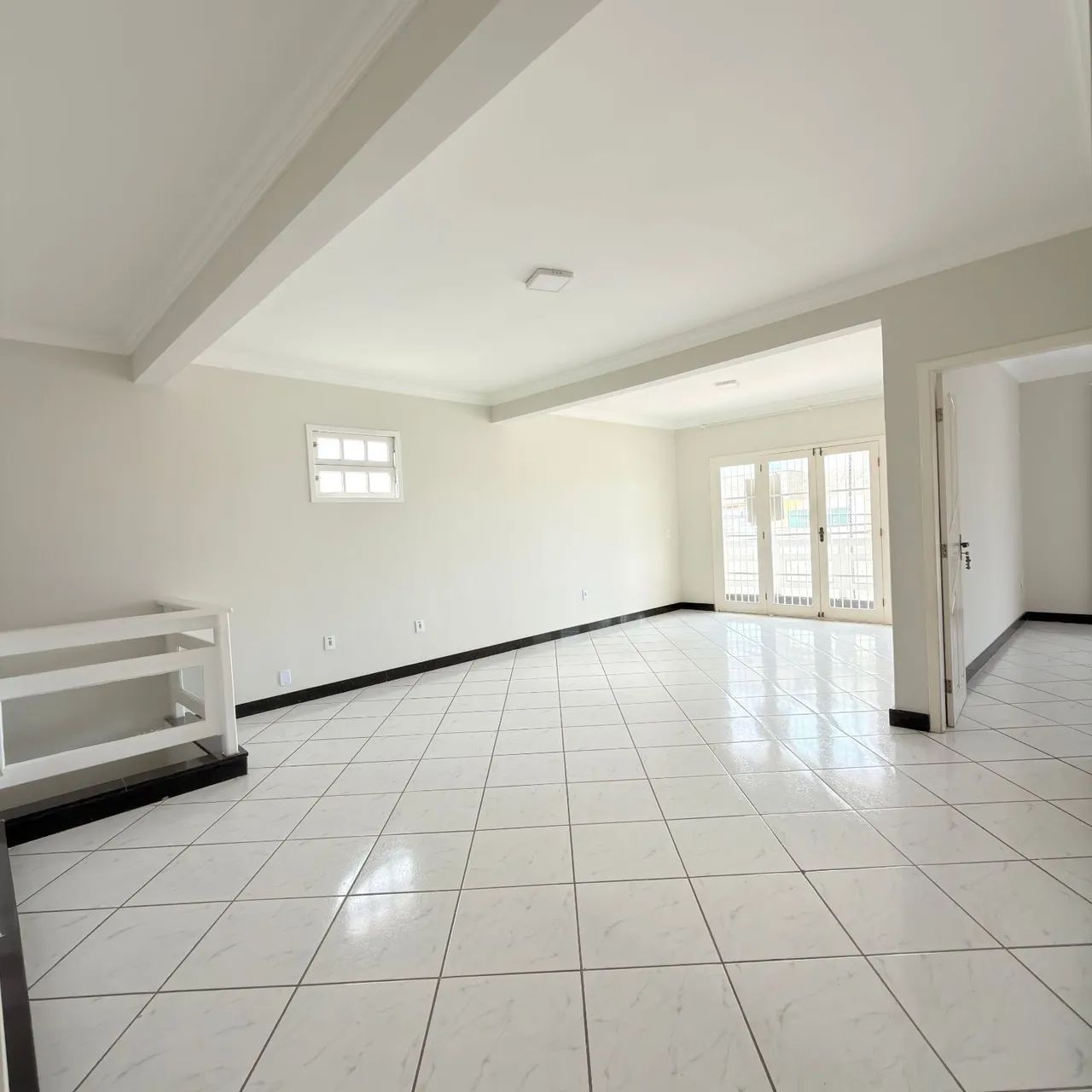 Casa 3 quartos com suíte em Colina de Laranjeiras - Sol da manhã - 2 Andar