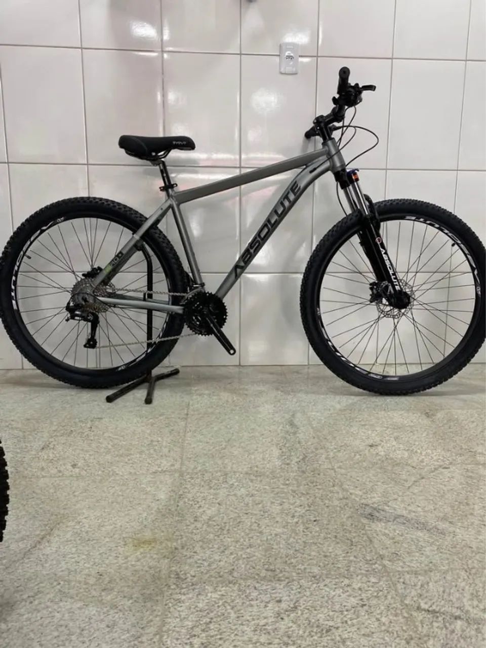 BICICLETA ARO 29 ABSOLUTE 27V FREIO HIDRÁULICO - Foto 2