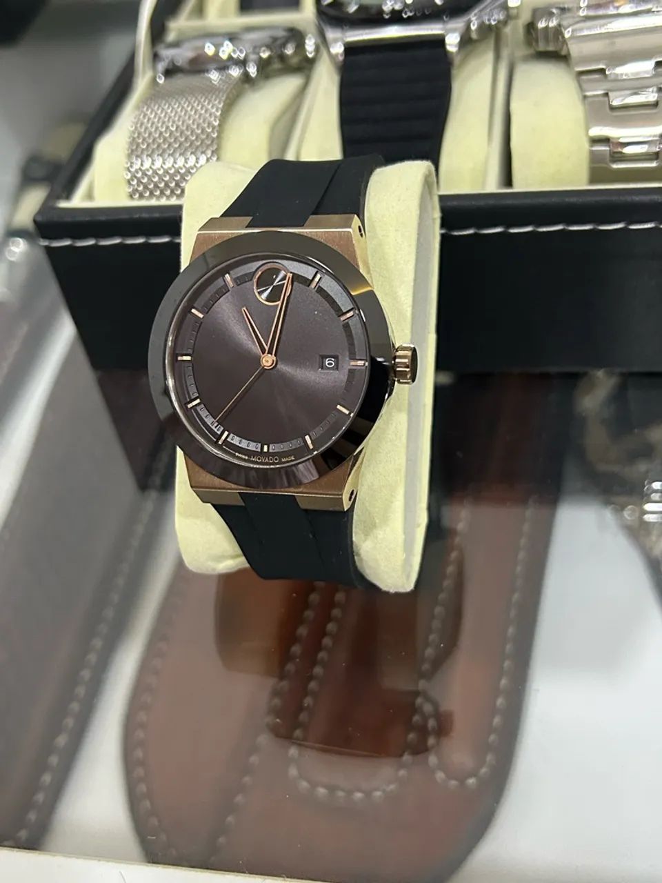 Relógio Movado Masculino Borracha Preta- VIVARA - Foto 2