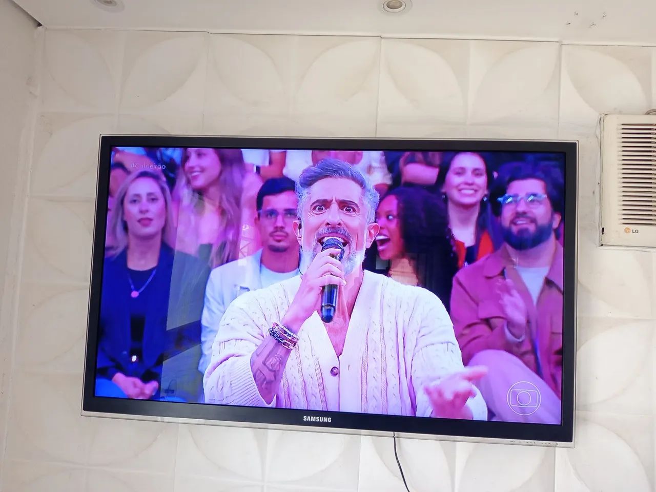 Vendo TV Samsung 55 polegadas  - Foto 4
