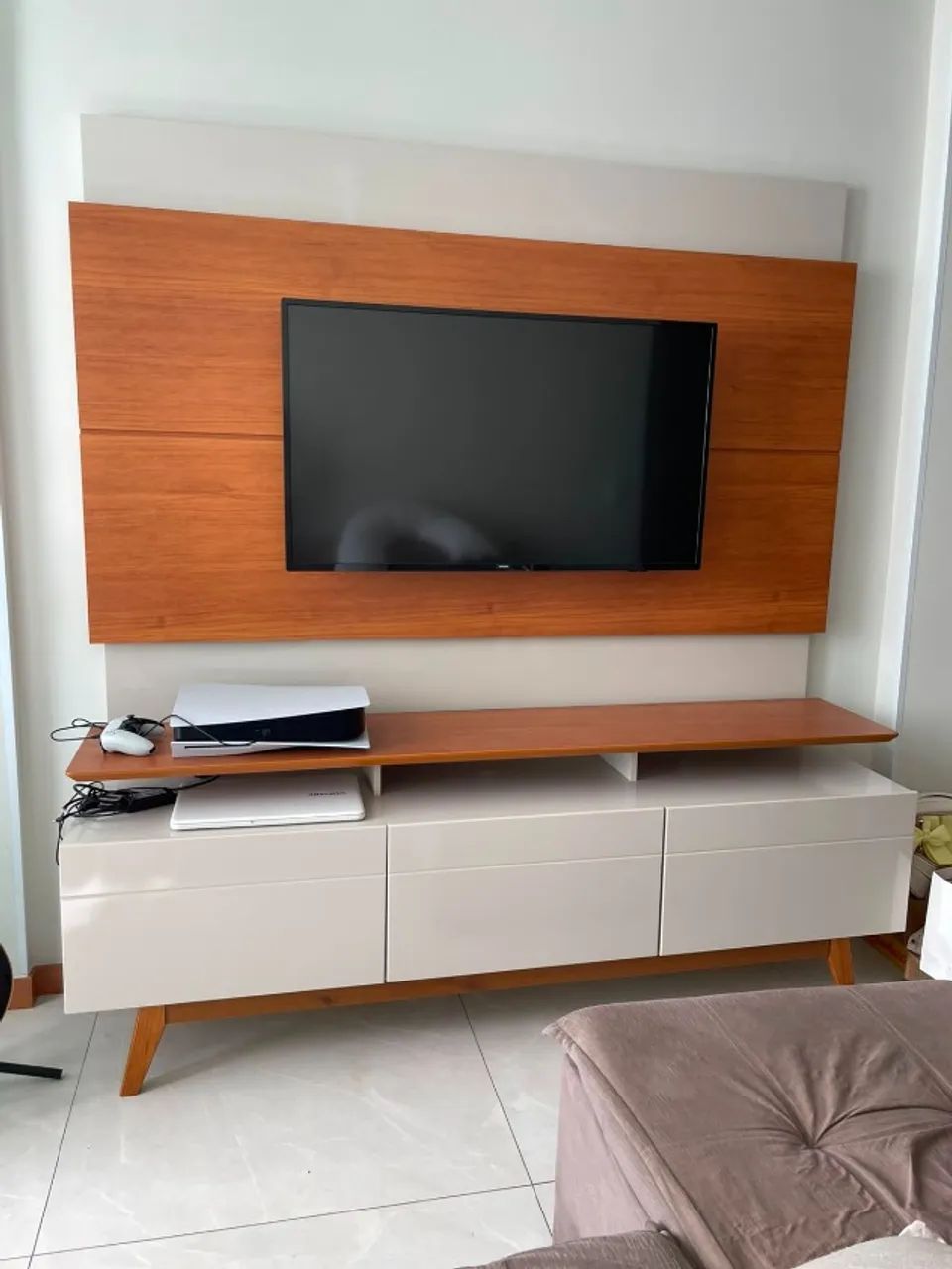 Painel e rack em excelente estado - Foto 4