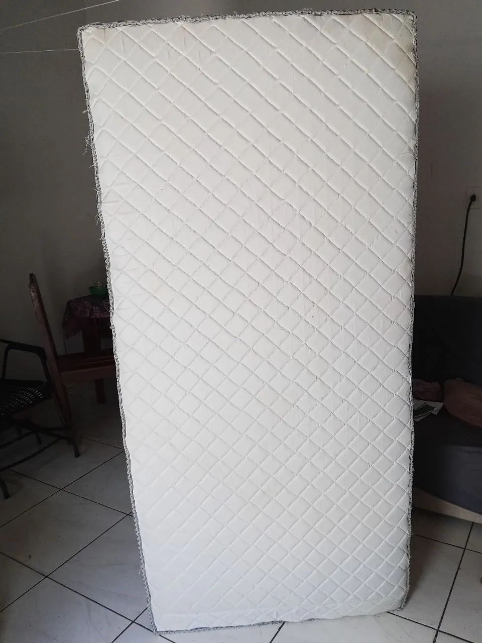 Vende se cama de solteiro 