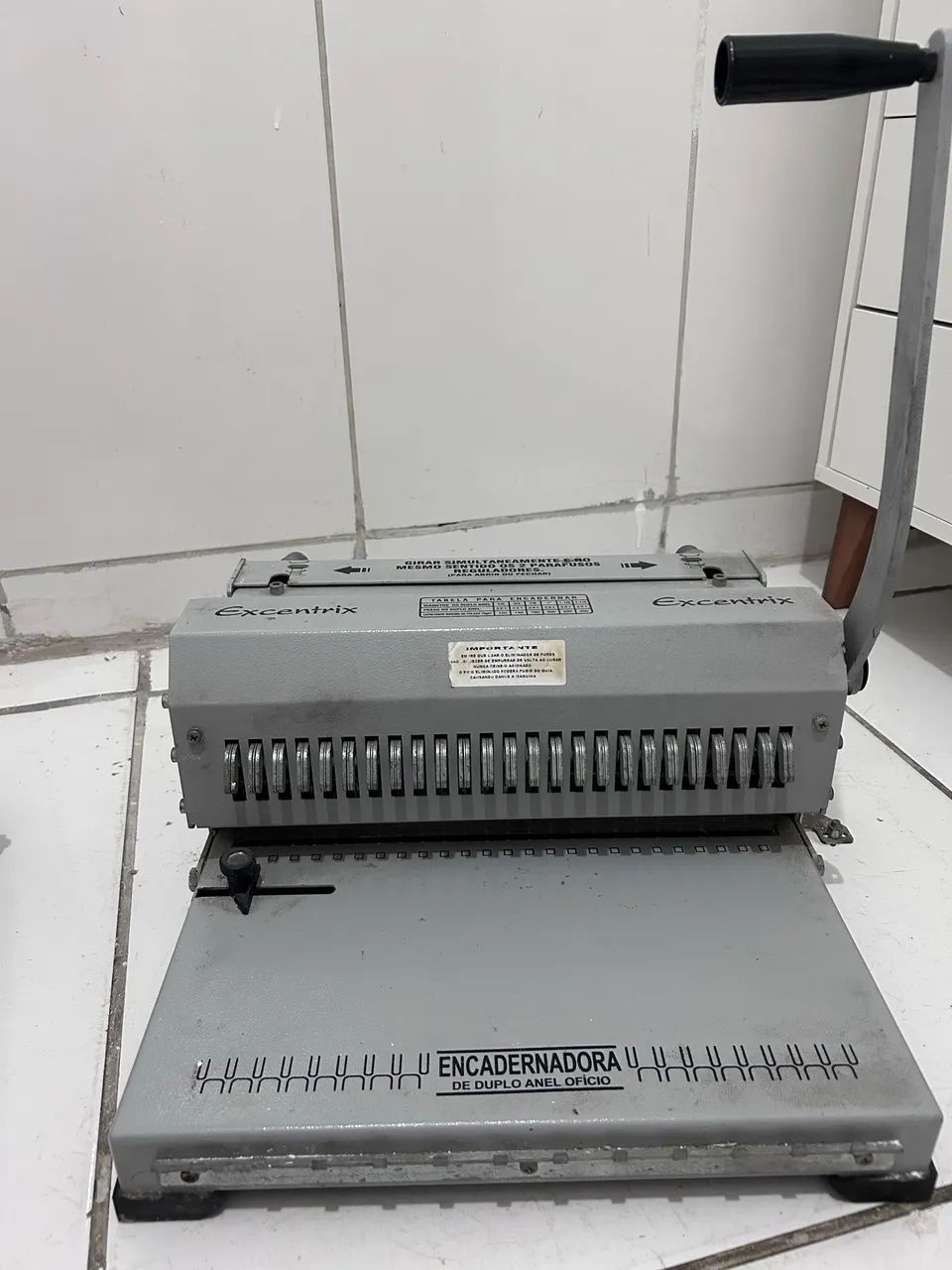 Encadernadora Excentrix 2x1 Wire-o 