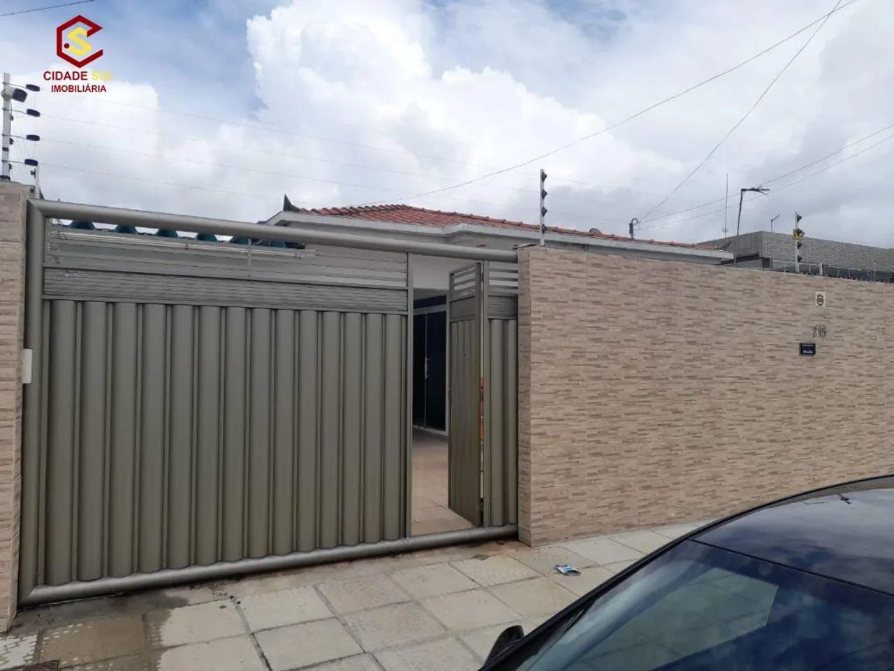 Casa com 3 dormitórios à venda, 200 m² por R$ 550.000,00 - João Paulo II - João