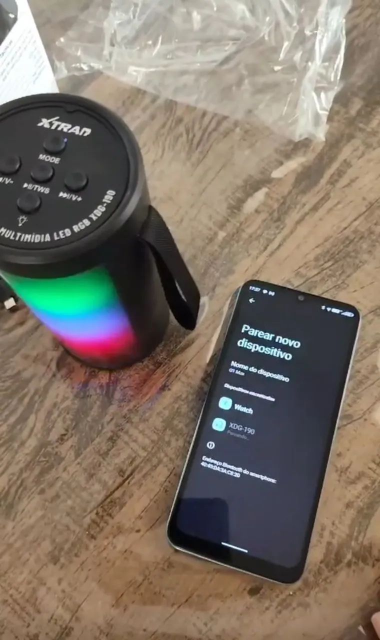 Caixinha de som Bluetooth com RGB - Foto 4