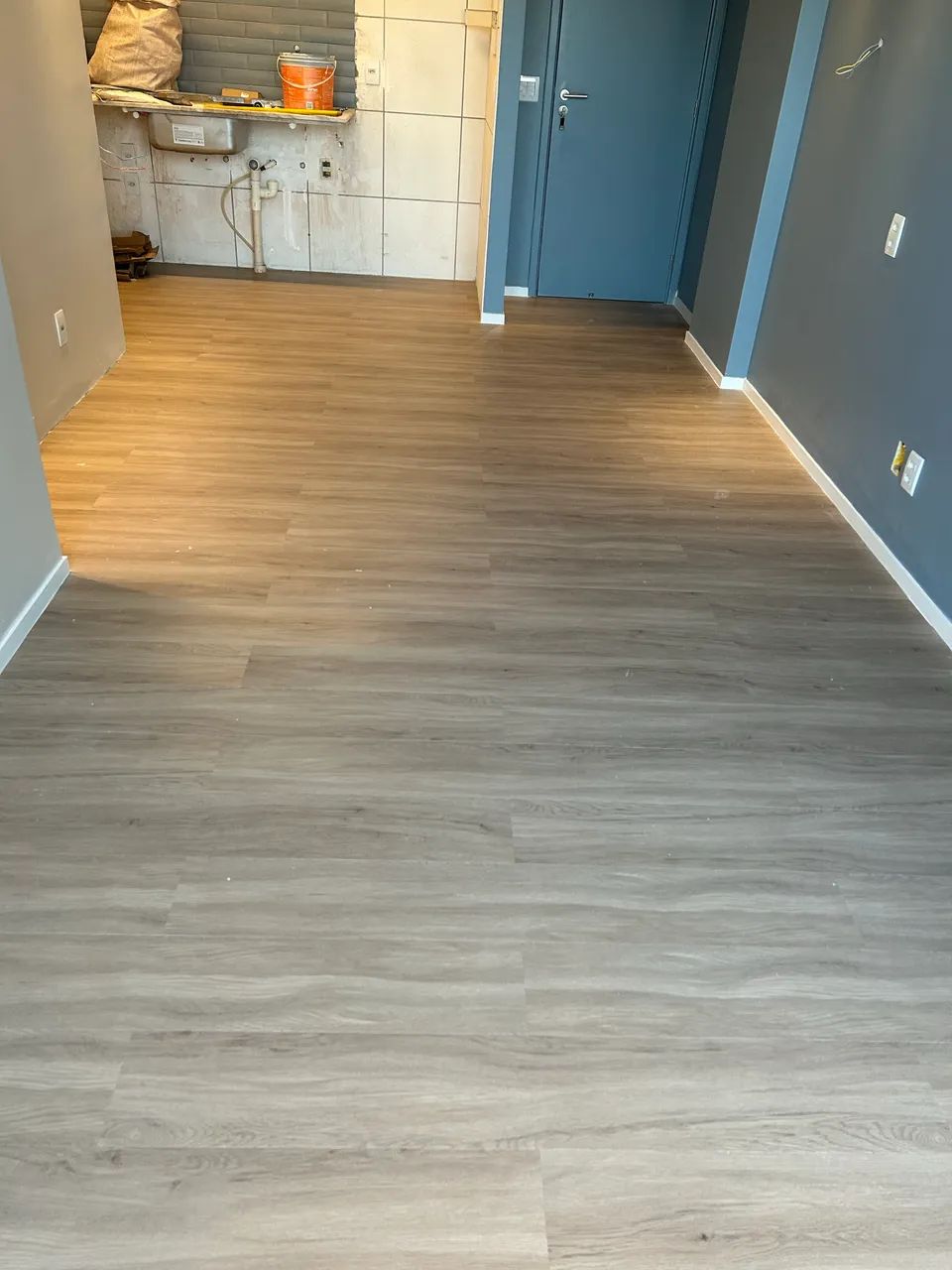 Instalação de pisos vinílico, carpetes, mantas. - Foto 3