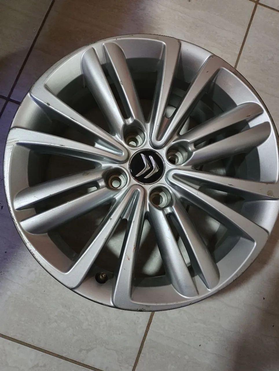 Roda  para C4. Sem uso.