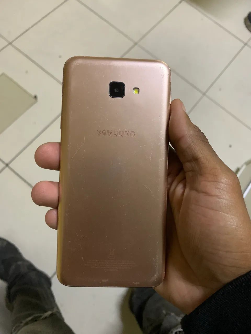 Samsung J4 core 32GB  - Foto 2