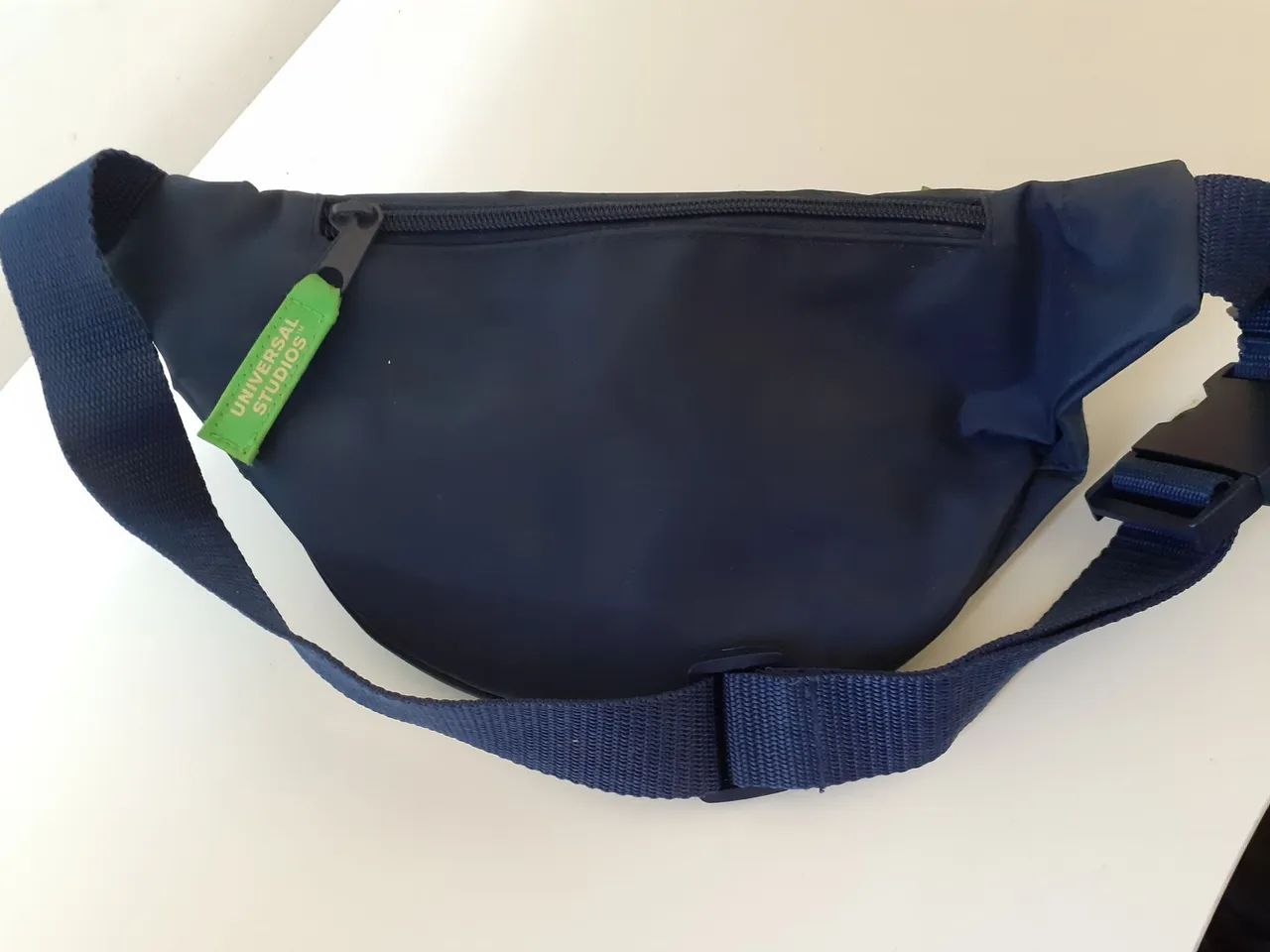 Bolsa pochete universal studios  - Foto 3