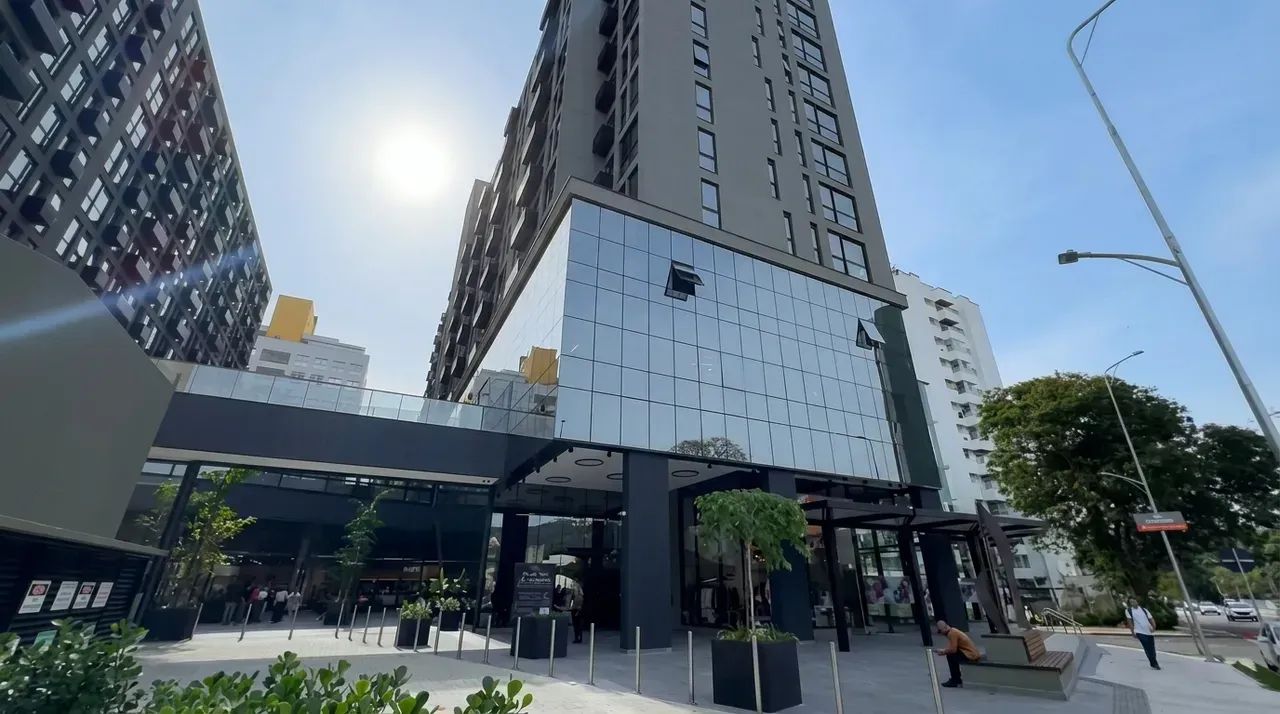 Não é STUDIO, é estilo de vida: 44m², Viva Trindade
