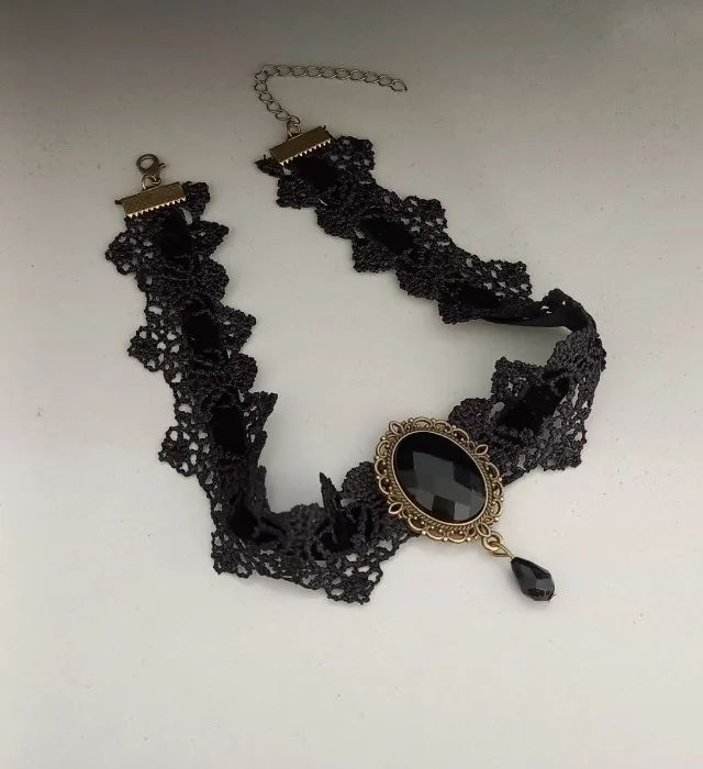 Gargantilha Preta de Renda com Camafeu Básico (novo)