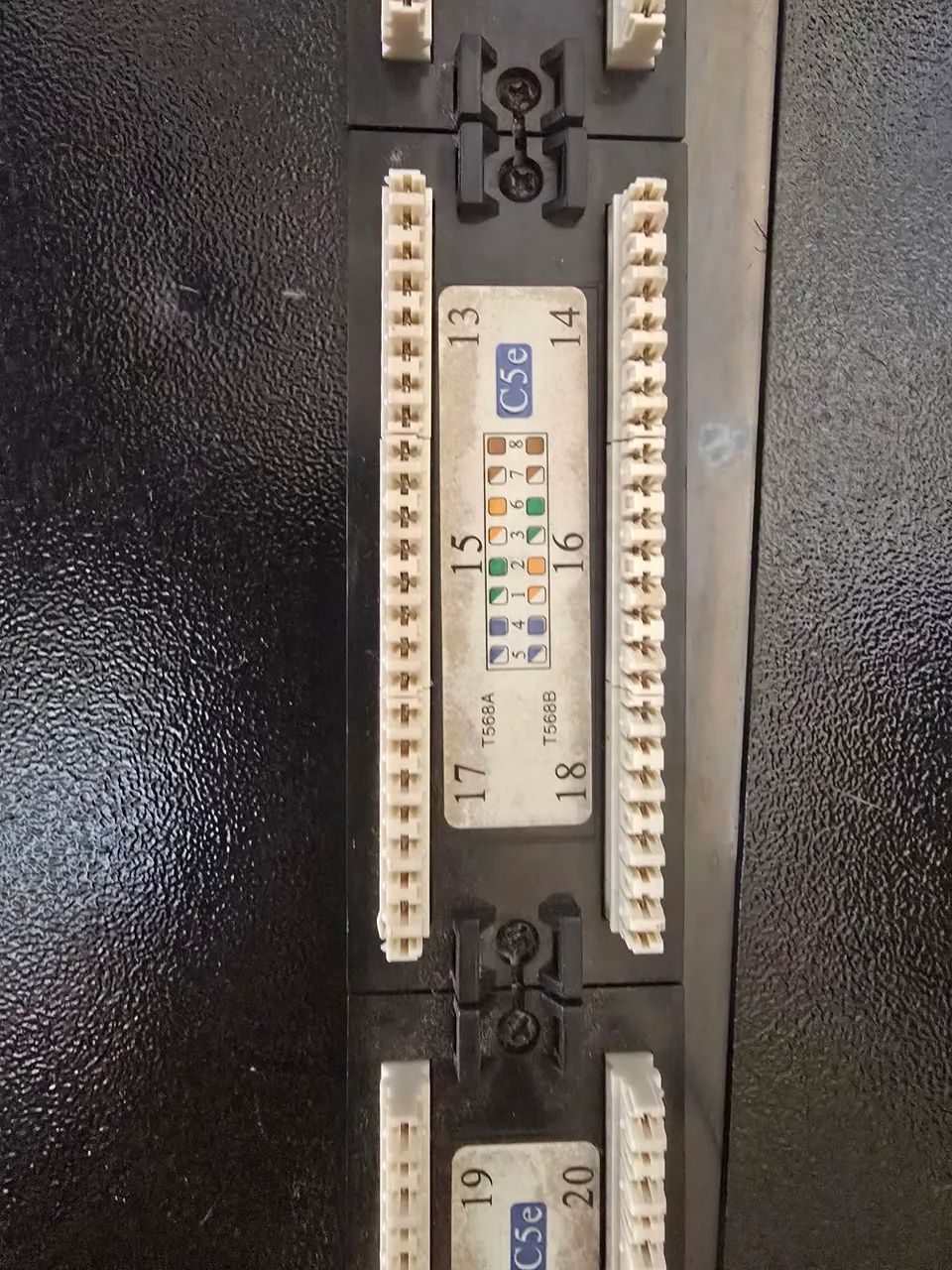 Patch Panel Cat5e 24 portas para rack conector de rede fêmea - Foto 5