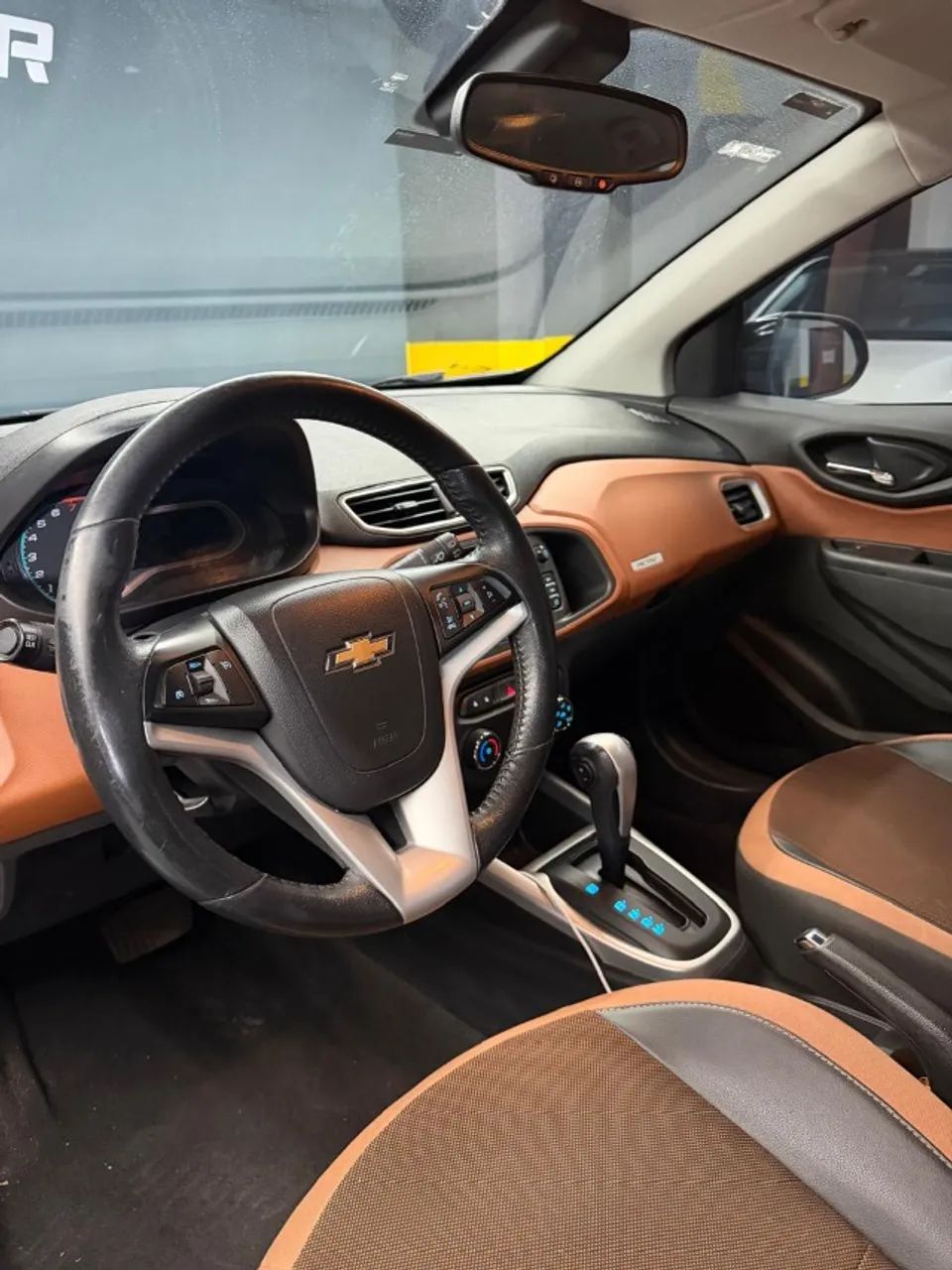 Chevrolet Onix Activ 1.4 8V Flex Aut. 4P 2018 - Foto 6