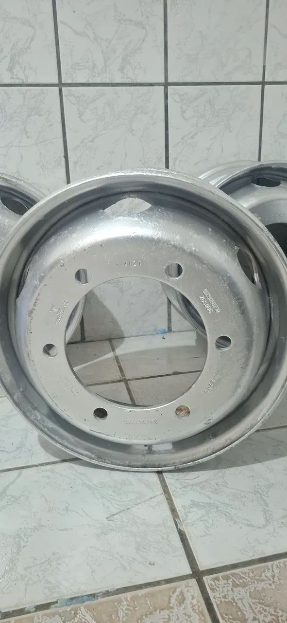 Roda de ferro 6 furos 17,5 X 6 Original Mercedes-Benz