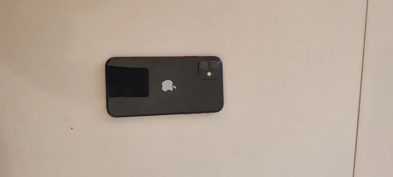 iPhone 11 128gb 75% de bateria sem detalhes 900 reais - Foto 3