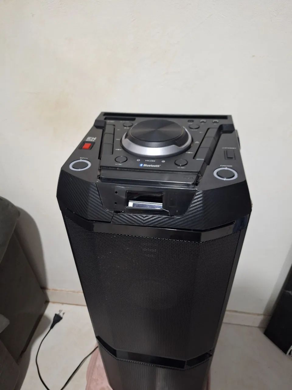 Caixa de som Bluetooth com vidro quebrado  - Foto 2