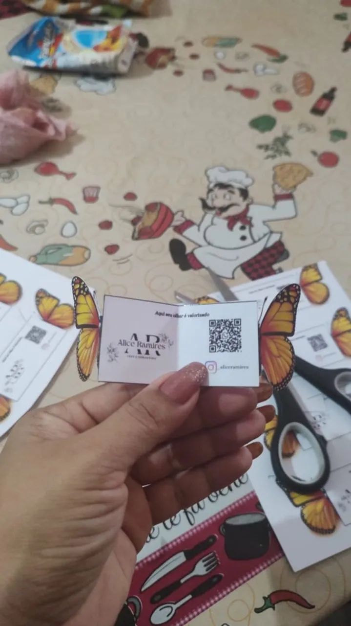 Cartão criativo65568140482563122