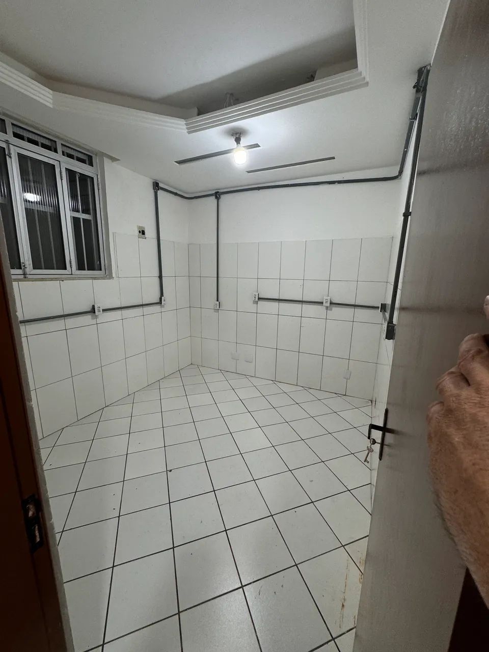 Sala comercial rio vermelho 3 salas e banheiro  - Foto 5