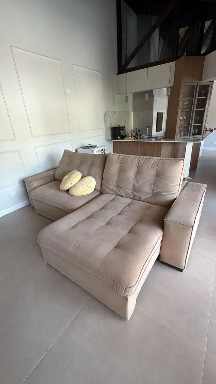 Sofá com Chaise Bege 4 Lugares - Confortável e Espaçoso