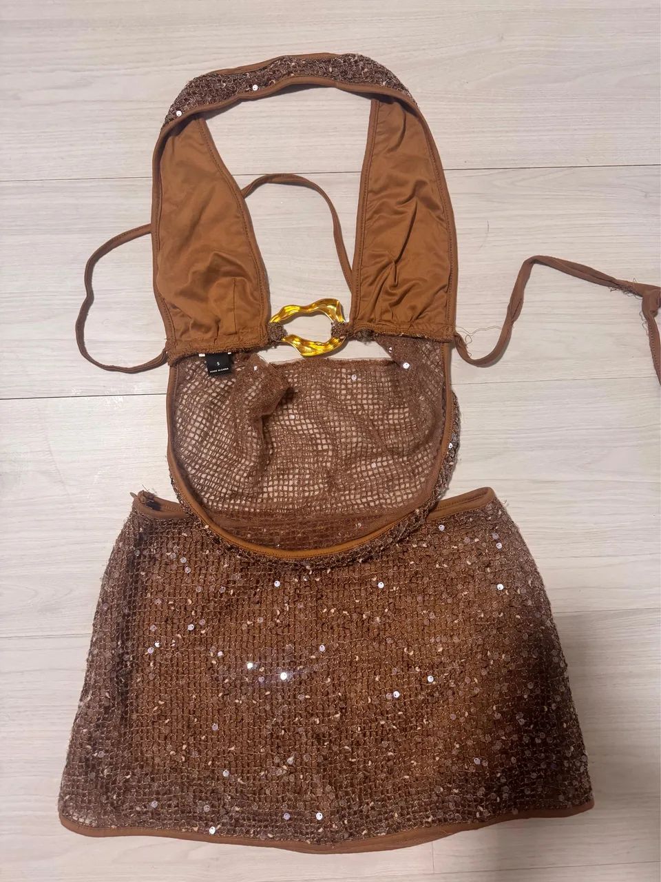 Conjunto brilhoso marrom  - Foto 2