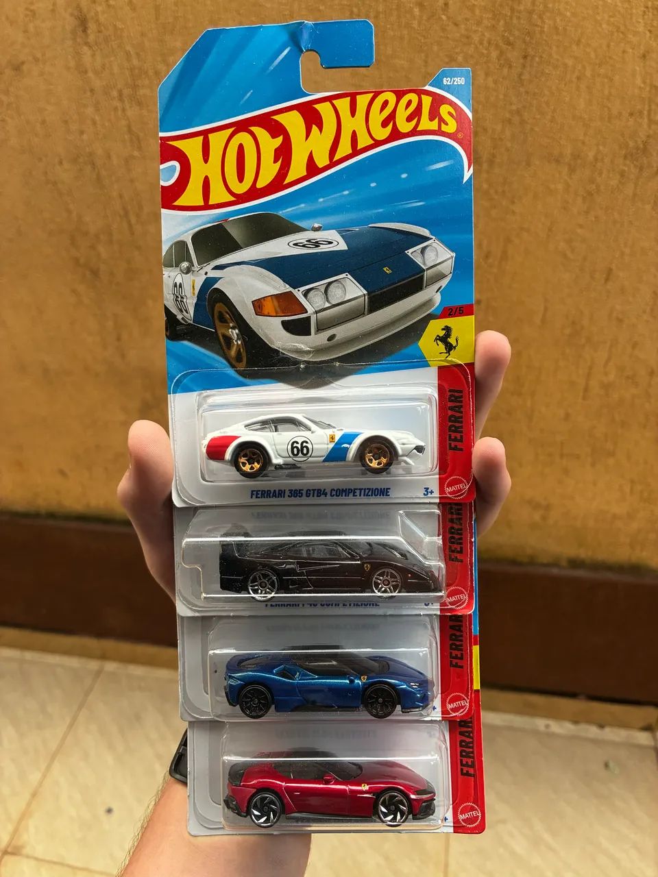 Kit Hot Wheels Ferrari - Foto 2