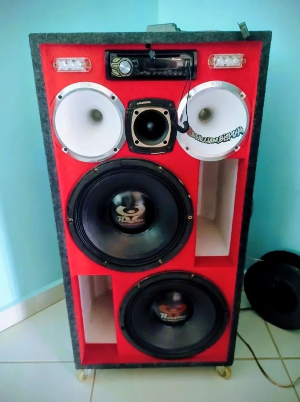 Vendo Caixa Bob Zerada