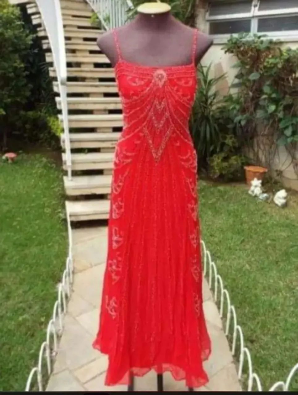 Vestido Vermelho Bordado  - Foto 5
