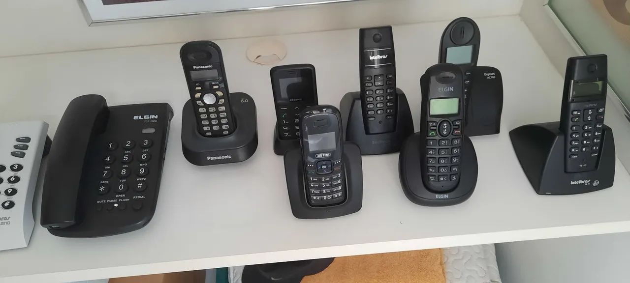 Aparelhos de telefone antigos - Foto 2
