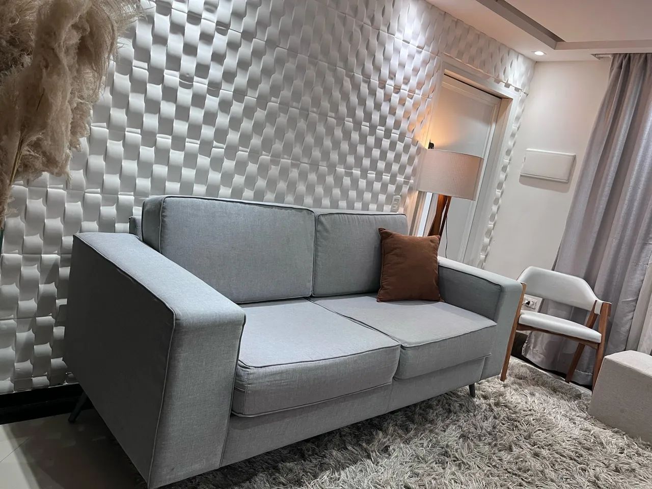 Lindo sofá slim living seminovo