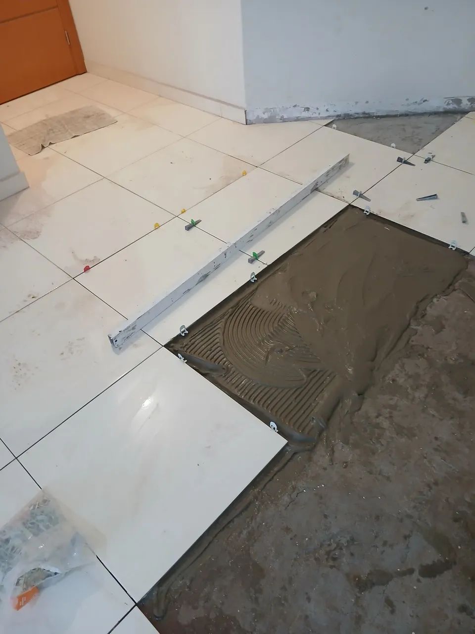 Faço construção civil 